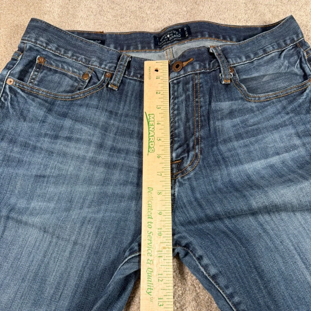Lucky Brand 221 Original Straight Jeans Mens 34x32 Blue Distressed‎ Worn Hems